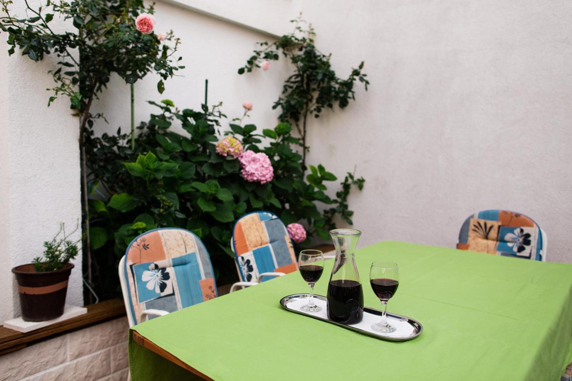 Kaštela Apartments Kanajet מראה חיצוני תמונה